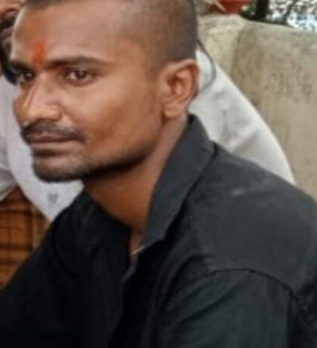 पंखे से लटककर युवक ने की आत्महत्या