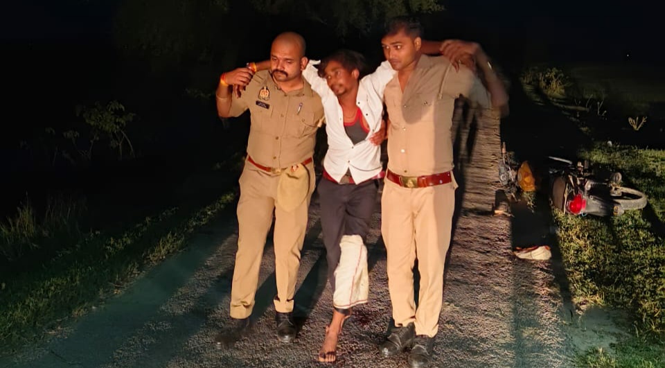 पशु तस्कर व पुलिस के बीच हुई मुठभेड़, हो गई यह बड़ी घटना