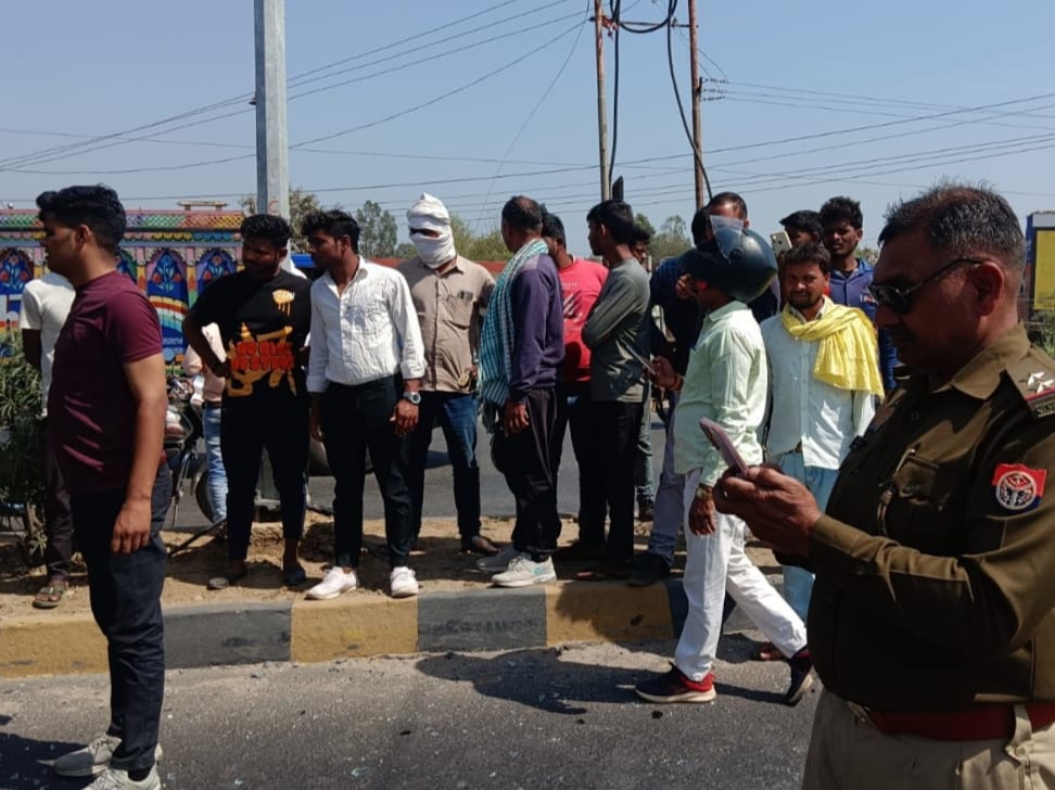 सड़क पार करते समय निजी बस से कुचलकर वृद्ध की मौत