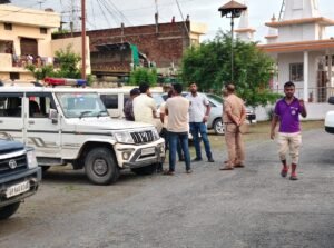 सोनभद्र में सपा नेता और खनन कारोबारी के ठिकानों पर विजिलेंस की छापेमारी, इलाके में मचा हड़कंप