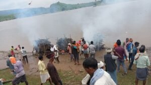 चार घरों में मातम, एक साथ पहुंचे चार शव तो गांव में पसरा सन्नाटा