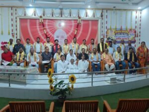 भारत के नवनिर्माण में ईश्वरीय स्नेह मिलन कार्यक्रम में मीडिया बंधुओं को किया गया सम्मानित