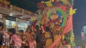 गणपति बप्पा मोरया के जयकारों से गूंजा दुद्धी, भव्य शोभायात्रा के बाद प्रतिमा विसर्जित
